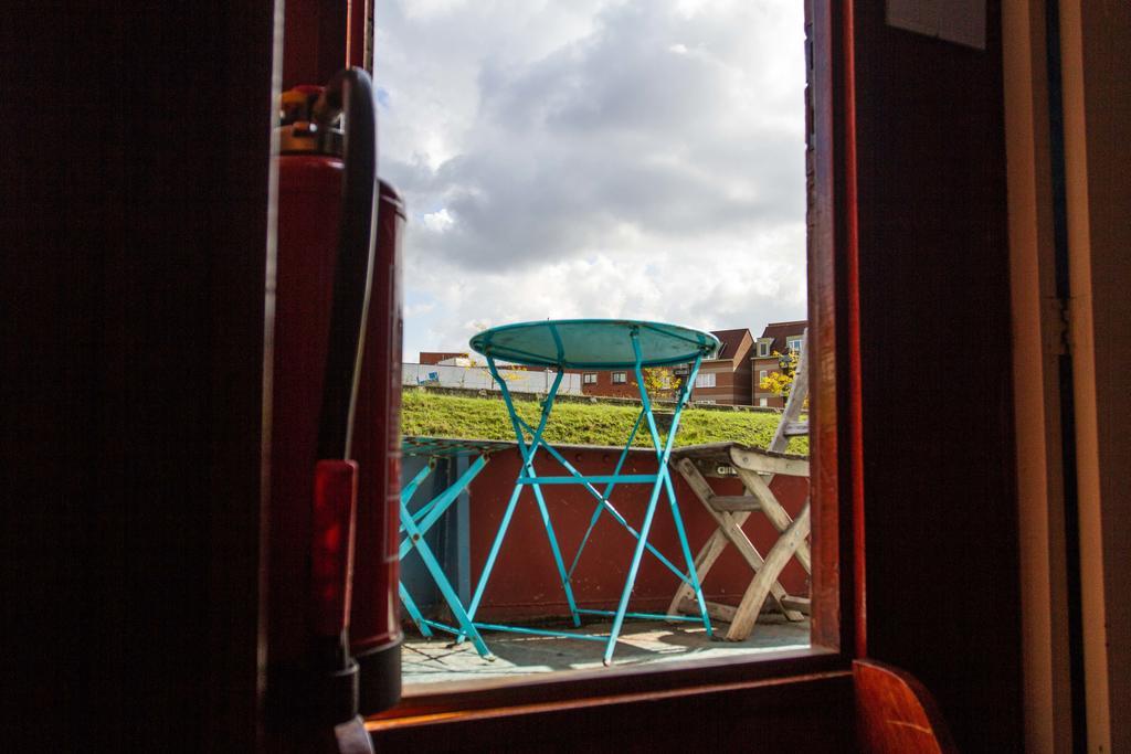 B&B B³ Boat خنت المظهر الخارجي الصورة